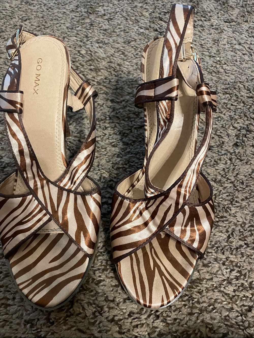 GO MAX Heels
